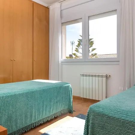 Villa Sleeps 10