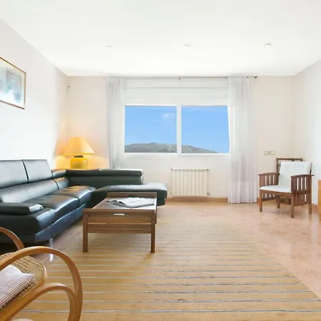 Sleeps 10 וילה יורט דה מאר